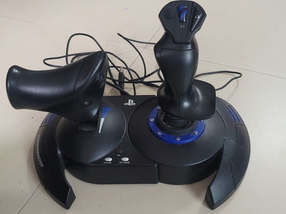 Thrustmaster T-Flight Hotas 4 PS4