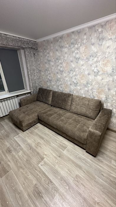 Продам диван угловой