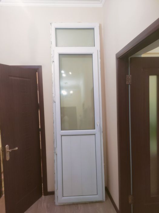 Продам окна и дверь