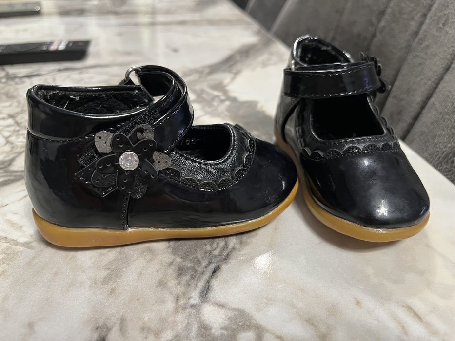 Лот бебешки обувки 18-20 размер 2+1 ПОДАРЪК