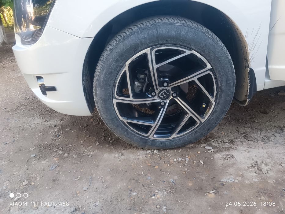Diska r17 215/55