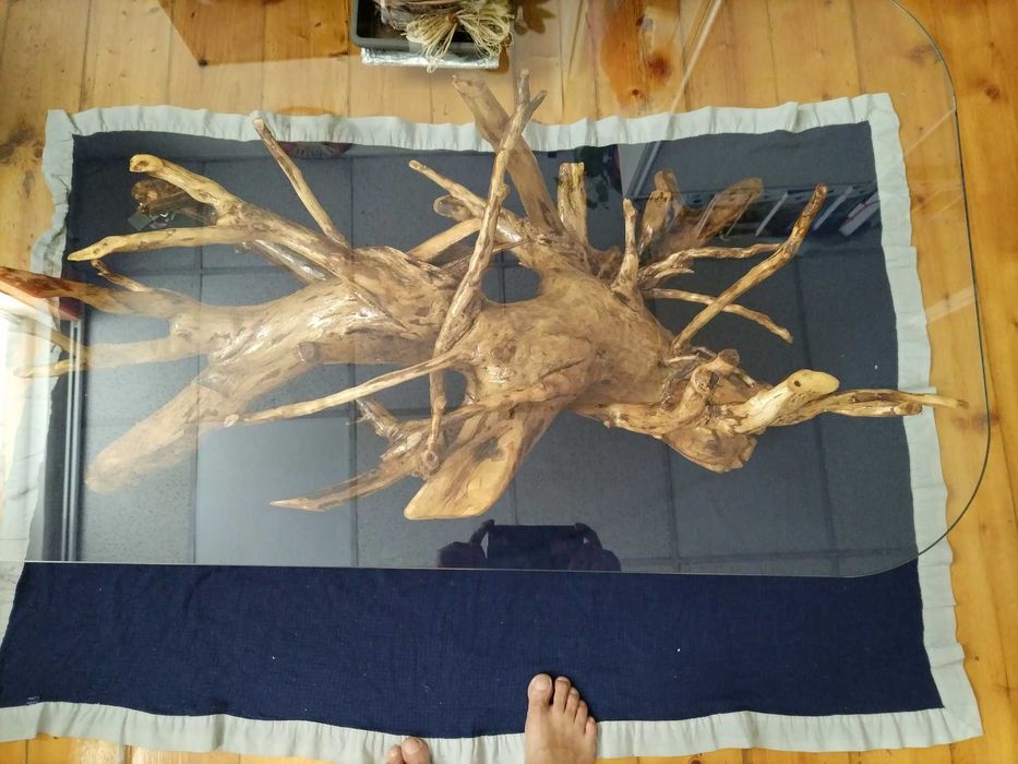 Уникални  маси, ръчно изработени.