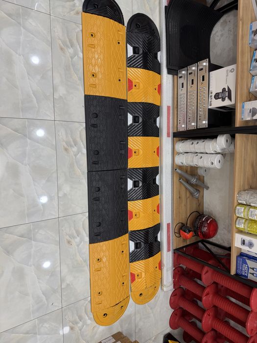 Лежачий полицейский