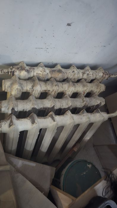 Батарея чугунная