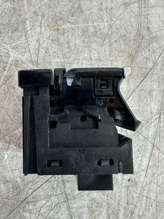 Dezmembrari Buton frana de mana VW Caddy fab 2025 cod piesa 5H0927225