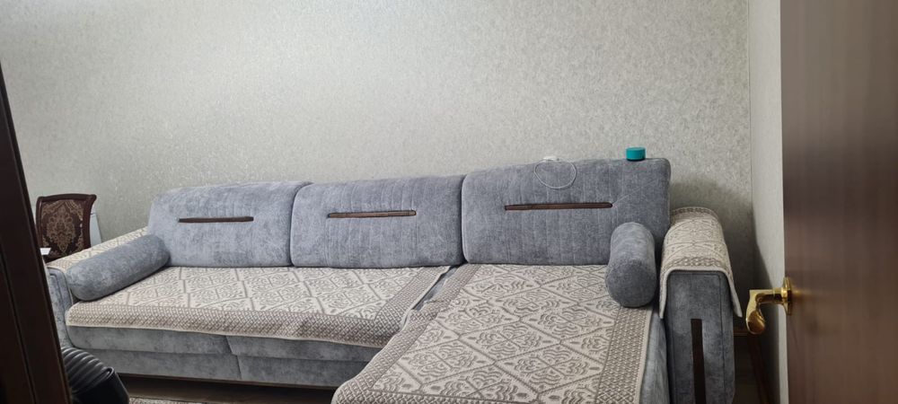 Продаю диван в отличном состоянии