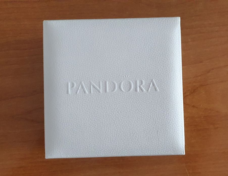 Часы ликвидные pandora