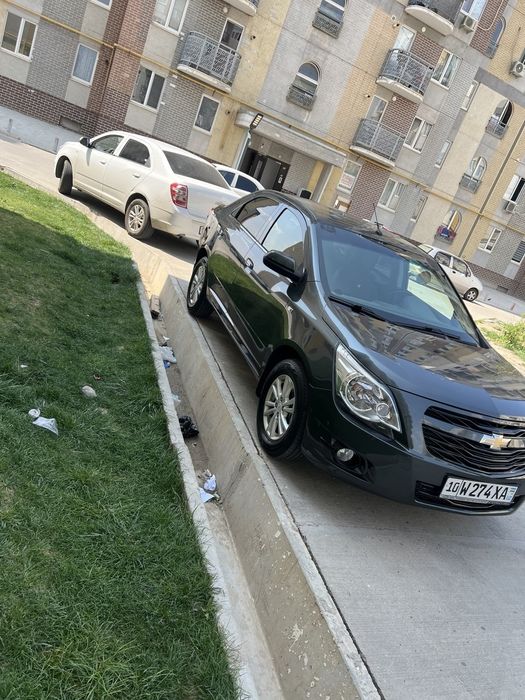 Срочно Кобальт сотилади