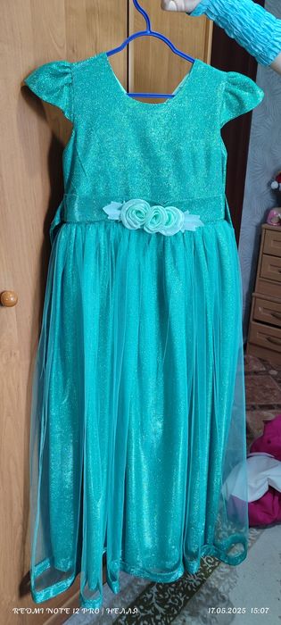 Продам детские платья