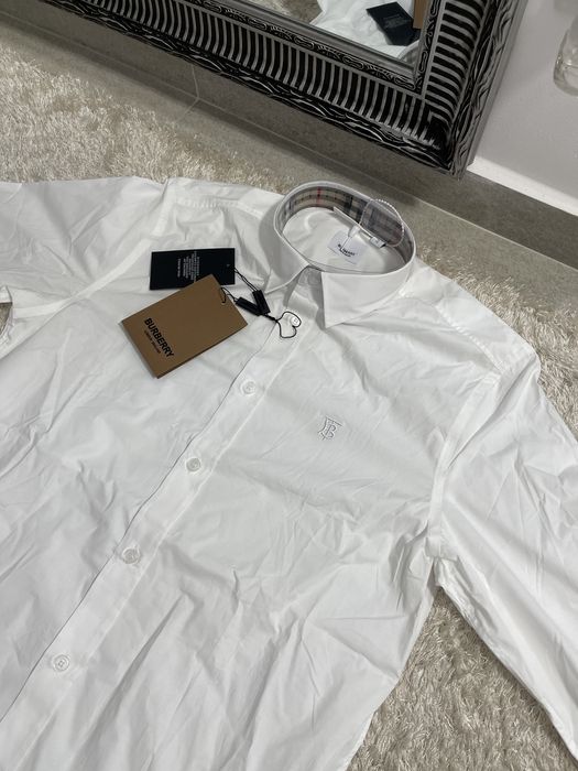 Camasa Burberry colectie noua