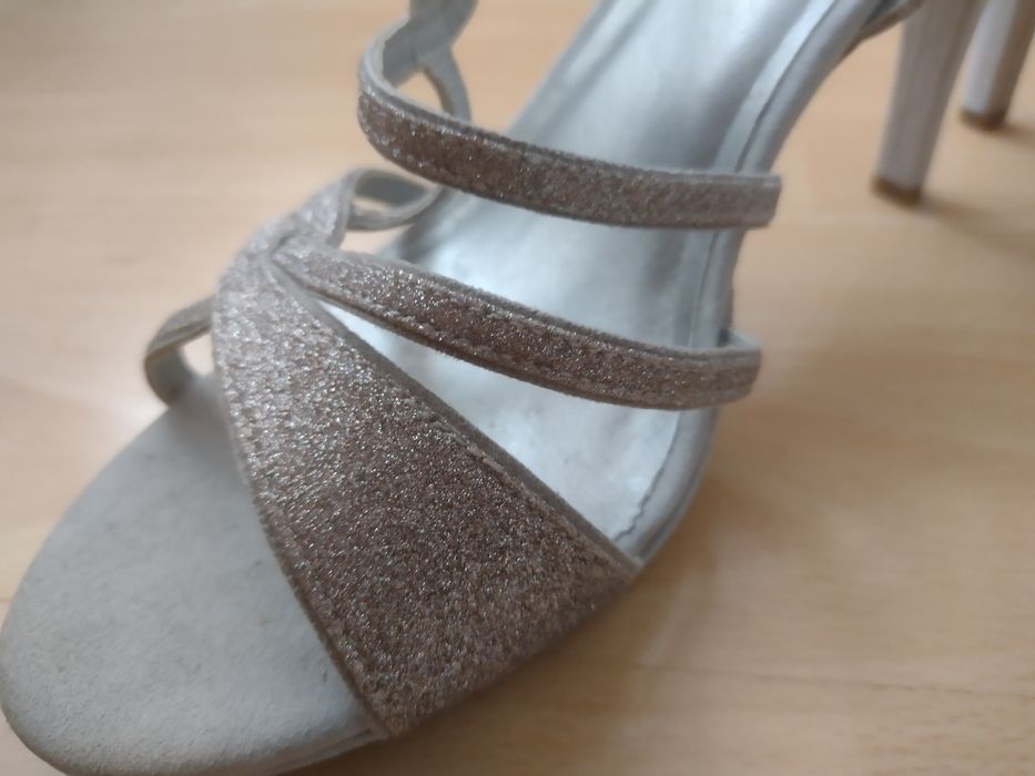 Обувки Tamaris, н.41