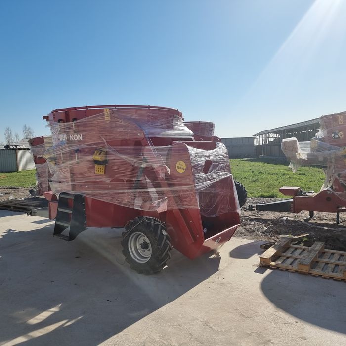 Кормораздатчик, 4 куб  миксер. Озука таркатгич