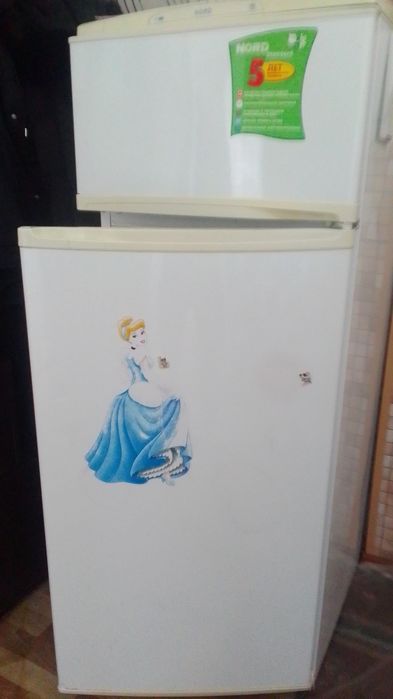 Продам холодильник