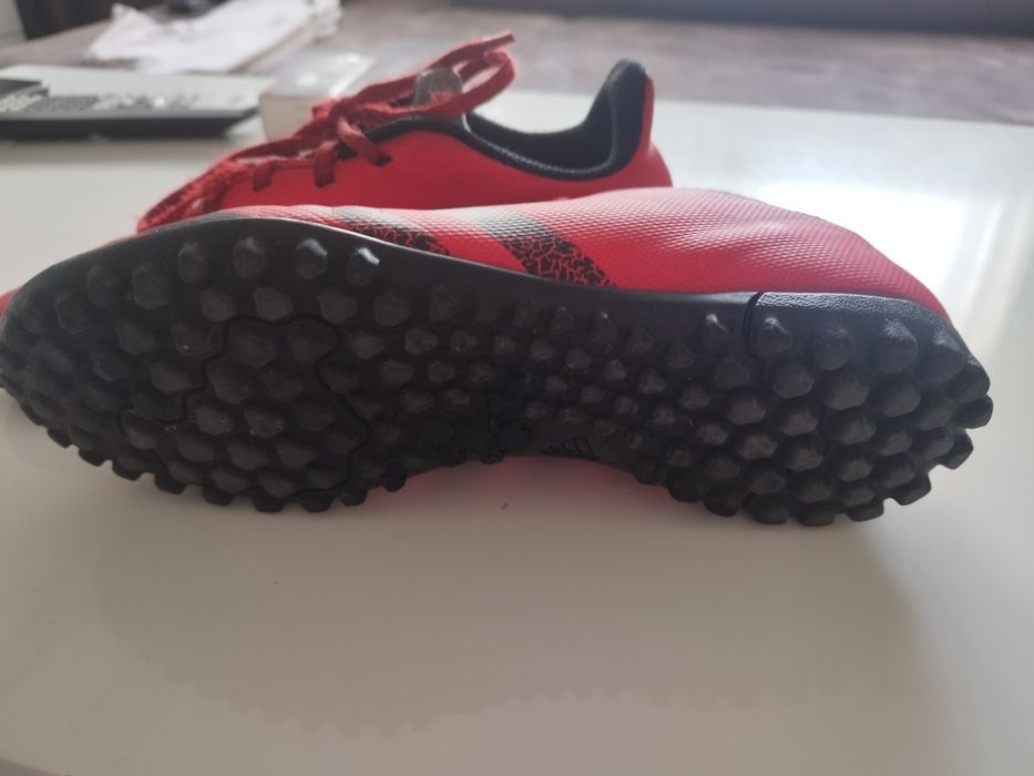 Футболни стоножки Adidas  38 номер