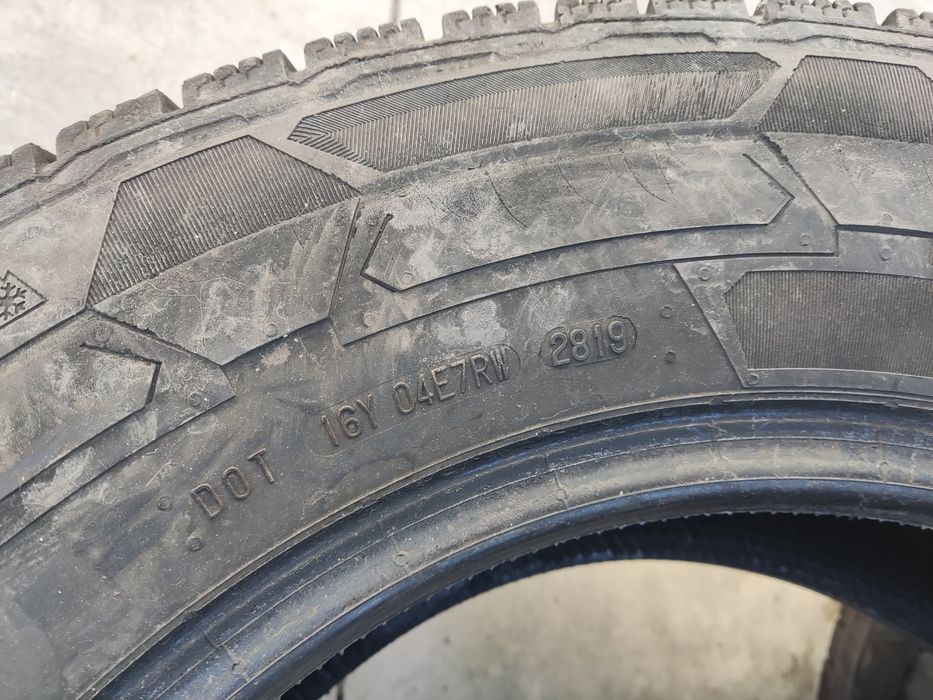 235/65/16C Continental