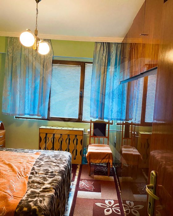 Продава се Тристаен апартамент в Бургас, Зорница - 72 кв.м за 2098 €/кв.м - Снимка #2