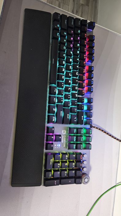 Механична клавиатура Canyon