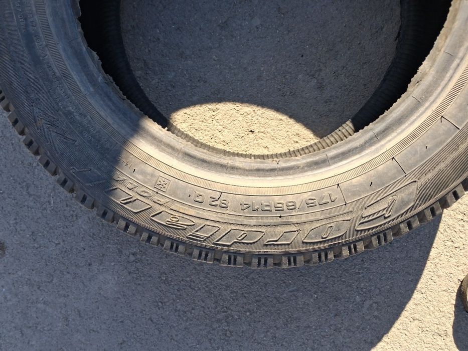 Продам шины на 14