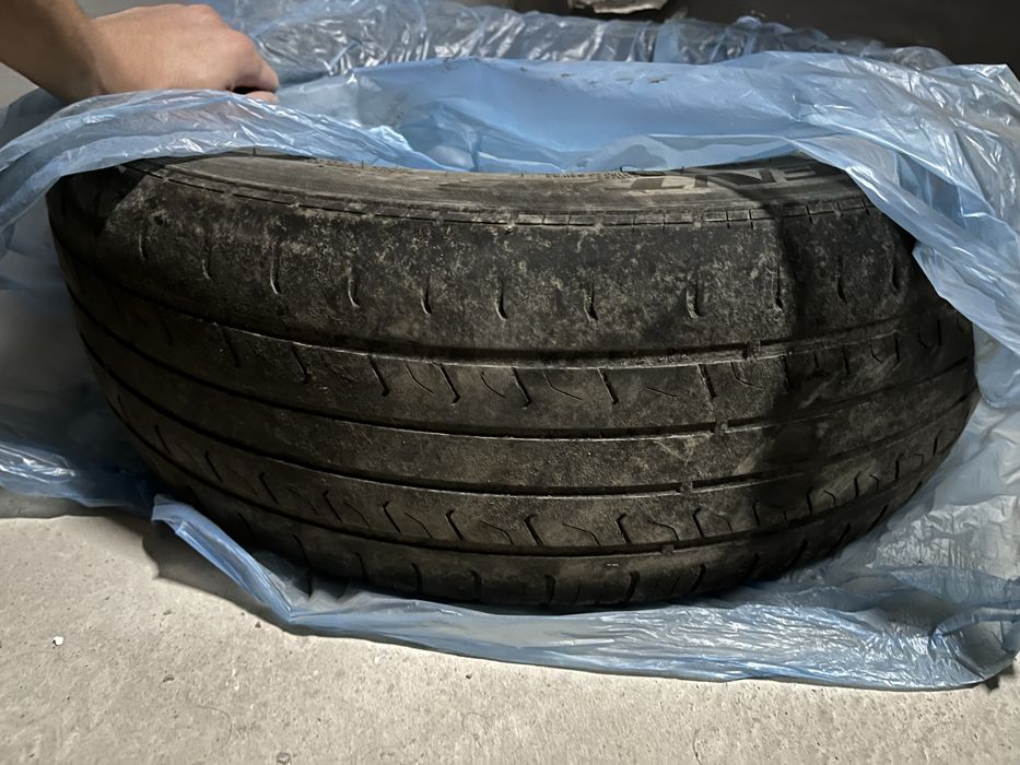 Продам летние шины 18R