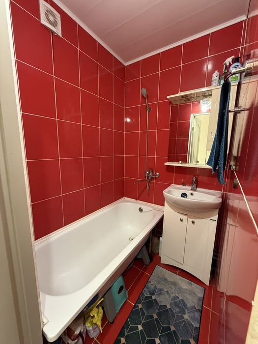 Продам 3-комн кв Автопарк