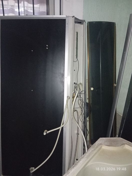 Душевая кабина .