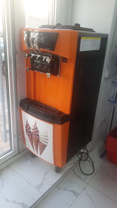 Продам мороженое апарат фризер