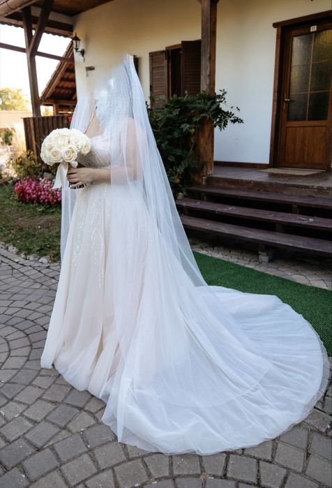 Vand rochie de mireasa