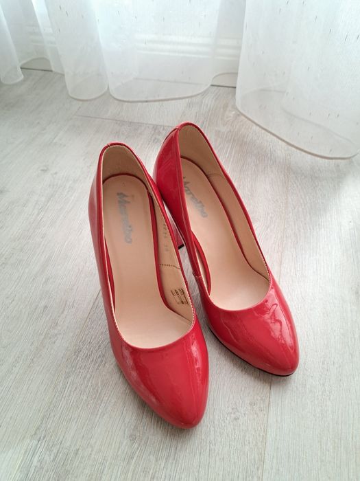 Pantofi rosii Marelbo