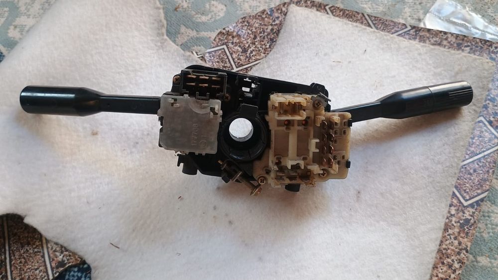 Продам запчасть на мазду