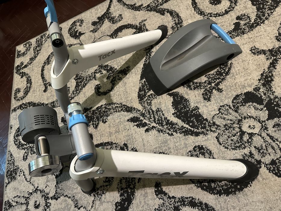 vand home trainer garmin tacx flow smart t2240