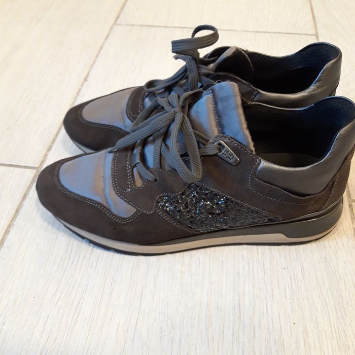 Adidati/tenisi/sneakers geox sharika 38 (merg pana la 39)