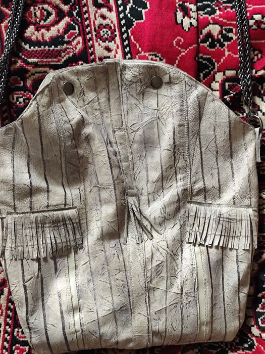 Продам сумочка чистая кожа