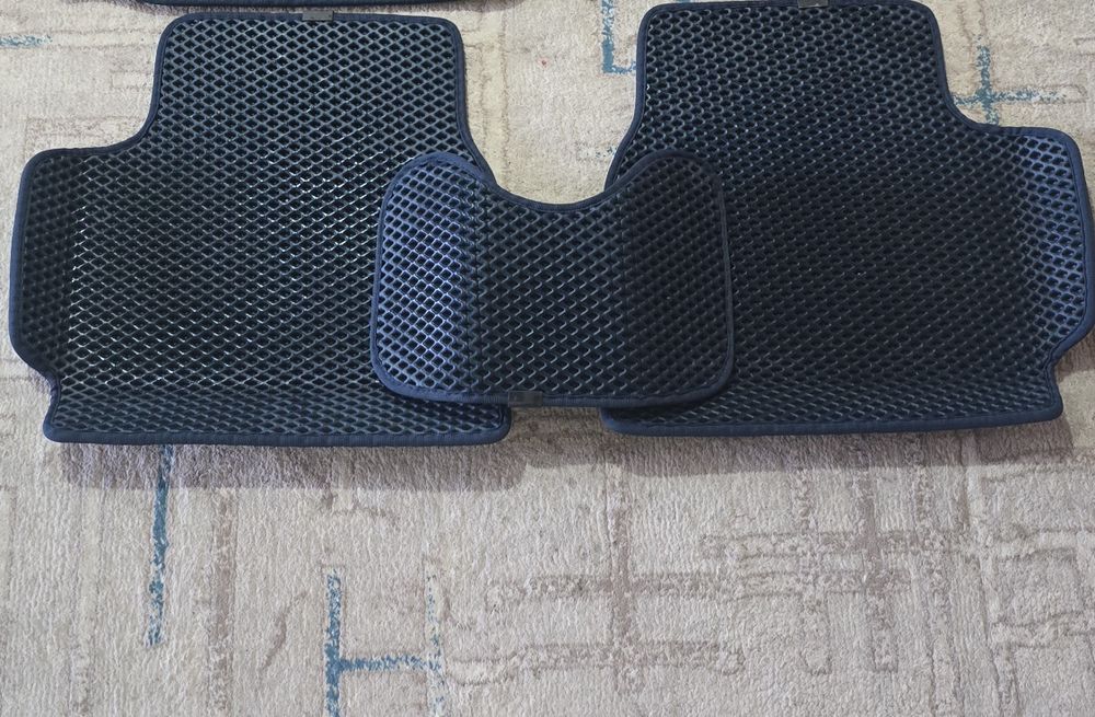 Evakor polik Tomni siniy cobalt ga
