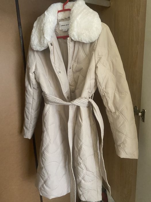 Есенно яке на Urban Revivo