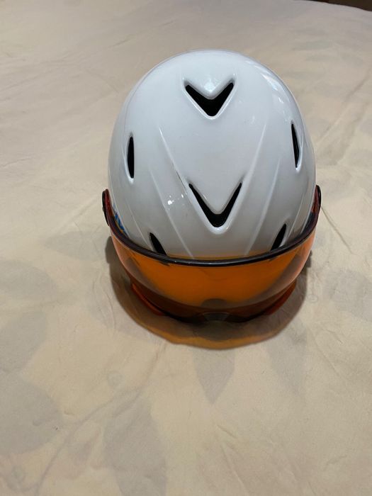 Каска за ски Uvex