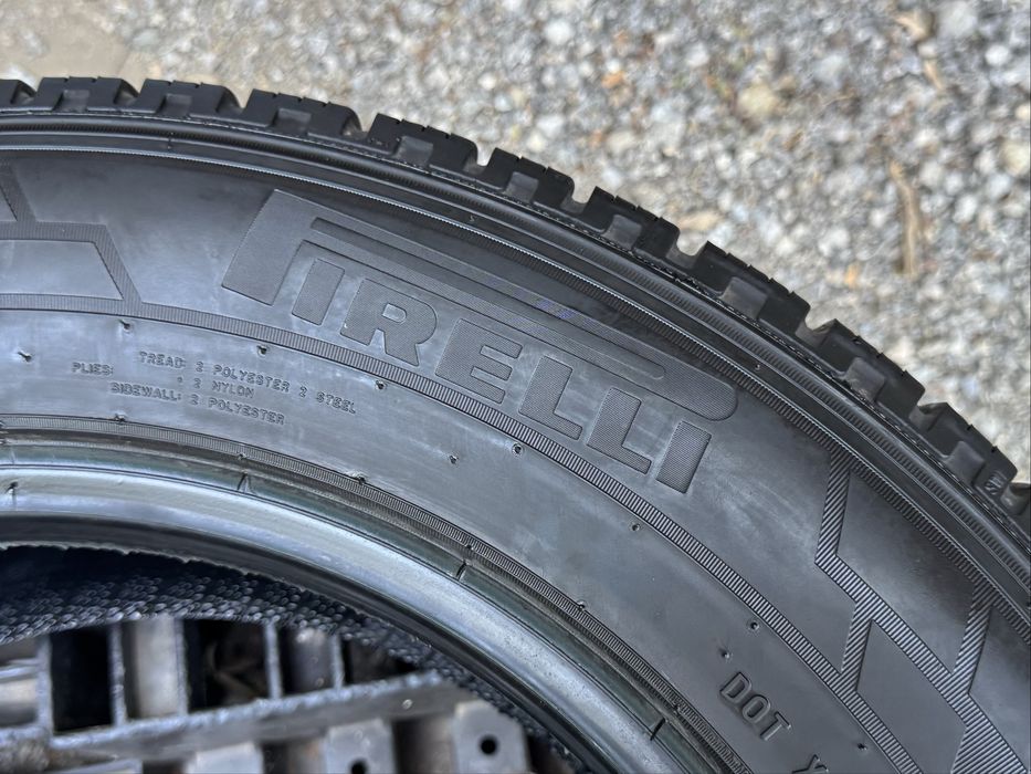 2бр.ЗИМНИ ГУМИ Pirelli 205/65/16C 7.5мм. грайфер за бус