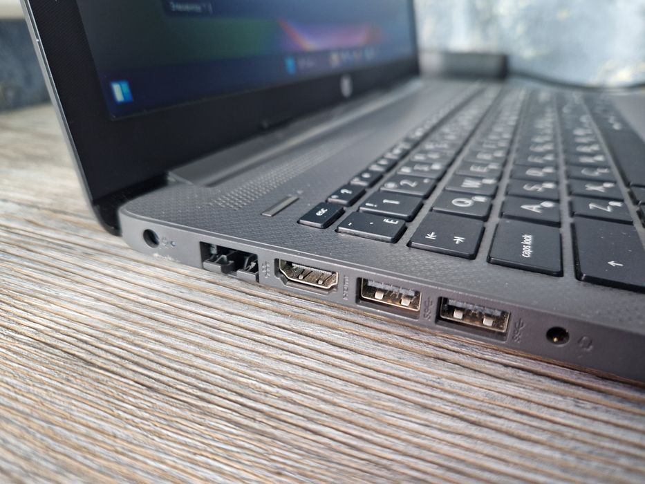 Ноутбук HP для работы модель 255G7