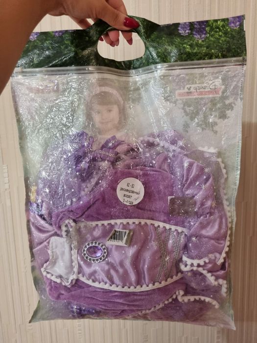 Продам детские карнавальные костюмы