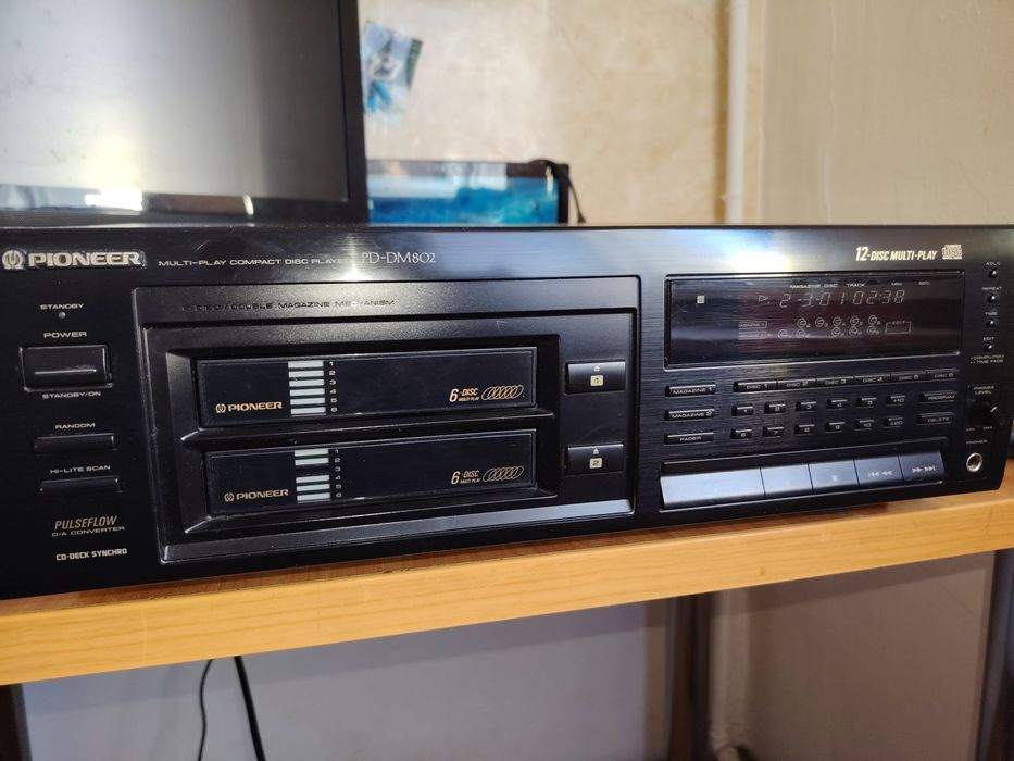 Deck Pioneer 12CD-Uri