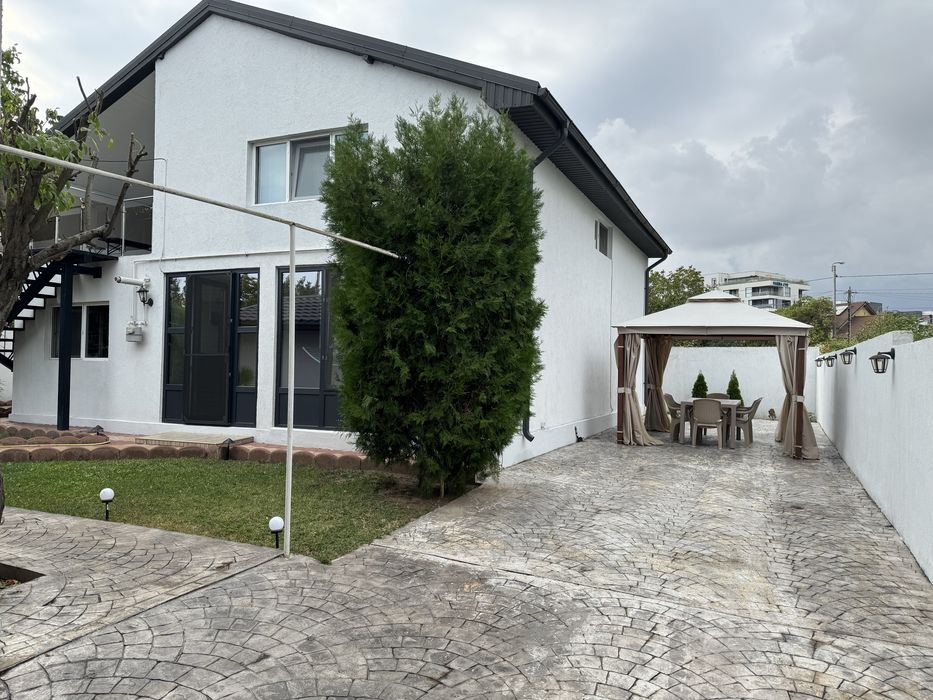 3Case de vanzare in Mamaia Nord