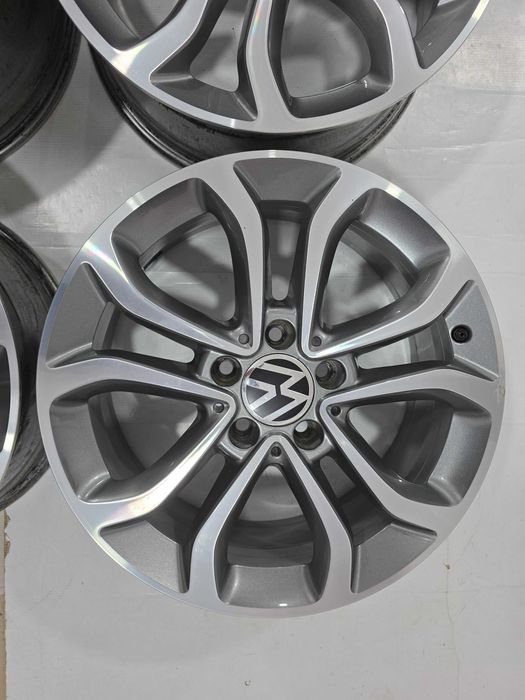 Jante 17 originale pt VW Passat T-Roc Skoda Kodiaq Karoq Octavia Superb 7J et48.5 5x112