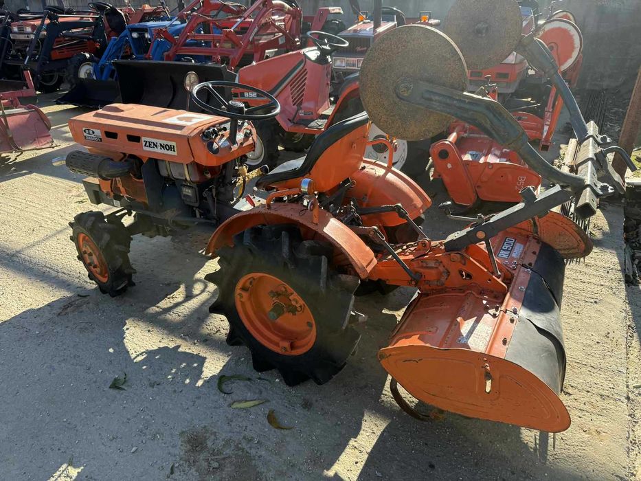 Трактор KUBOTA B5001 4x4