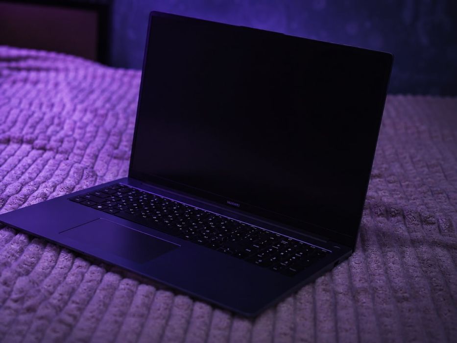 Возможен Торг! Ноутбук Huawei MateBook D16