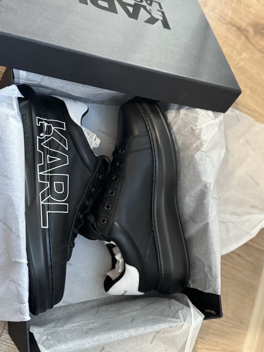 3 Чифта Чисто нови обувки