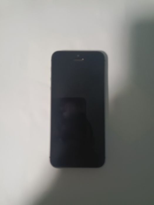 Продаётца айфон 5 состаяние отличное.