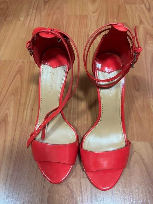 Sandale Stradivarius