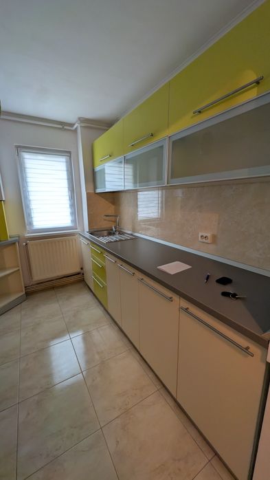 Închiriez apartament 2 camere