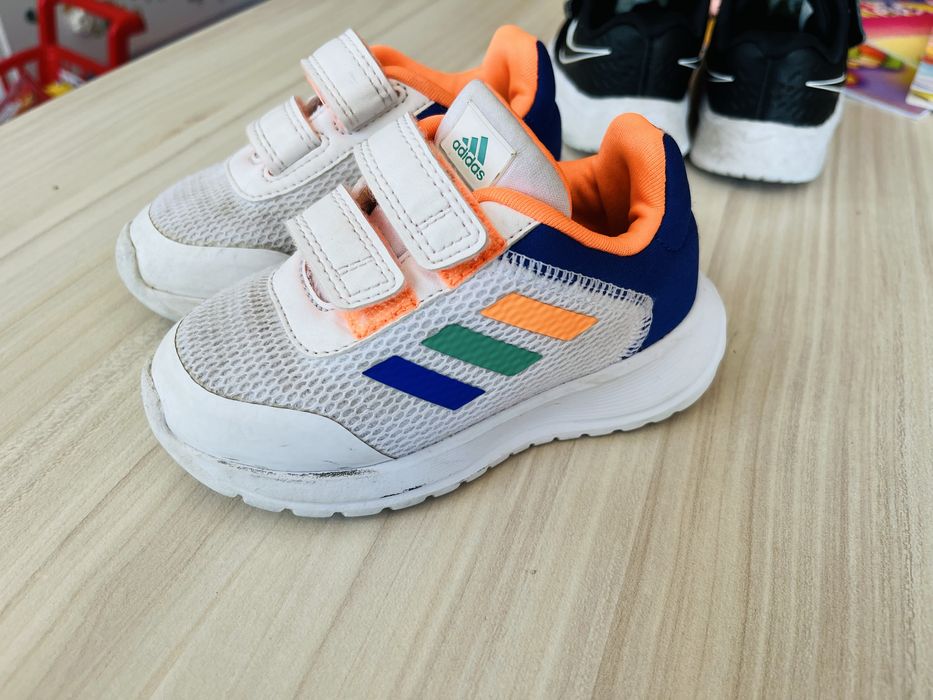 Маратонки адидас детски