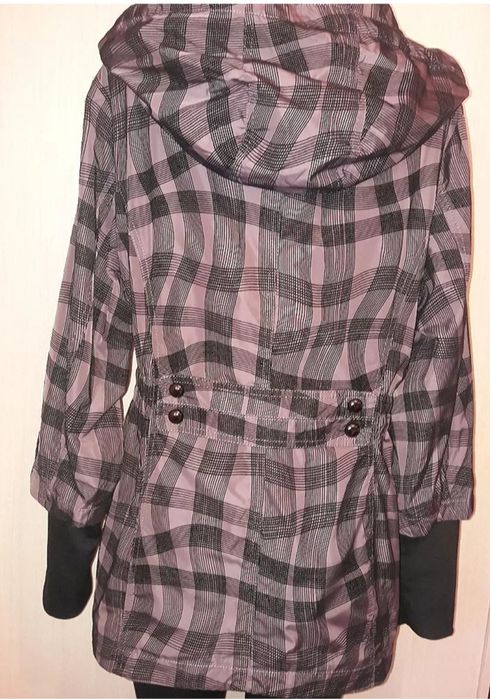 Женские куртки ветровки