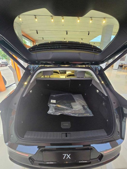 Zeekr  новый электромобиль в наличии